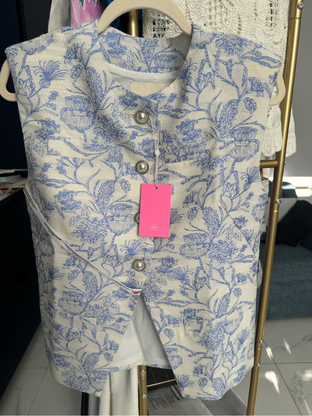Amanda Uprichard Blue and White Floral Sleeveless Vest